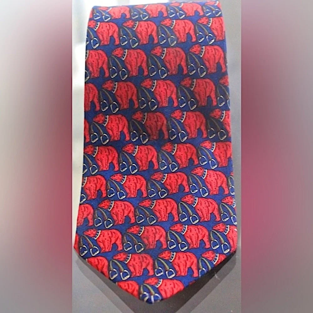 BROOKS BROTHERS MAKERS MENS TIE BEARS SILK HAND MADE USA ALL SILK RED NAVY GOLD